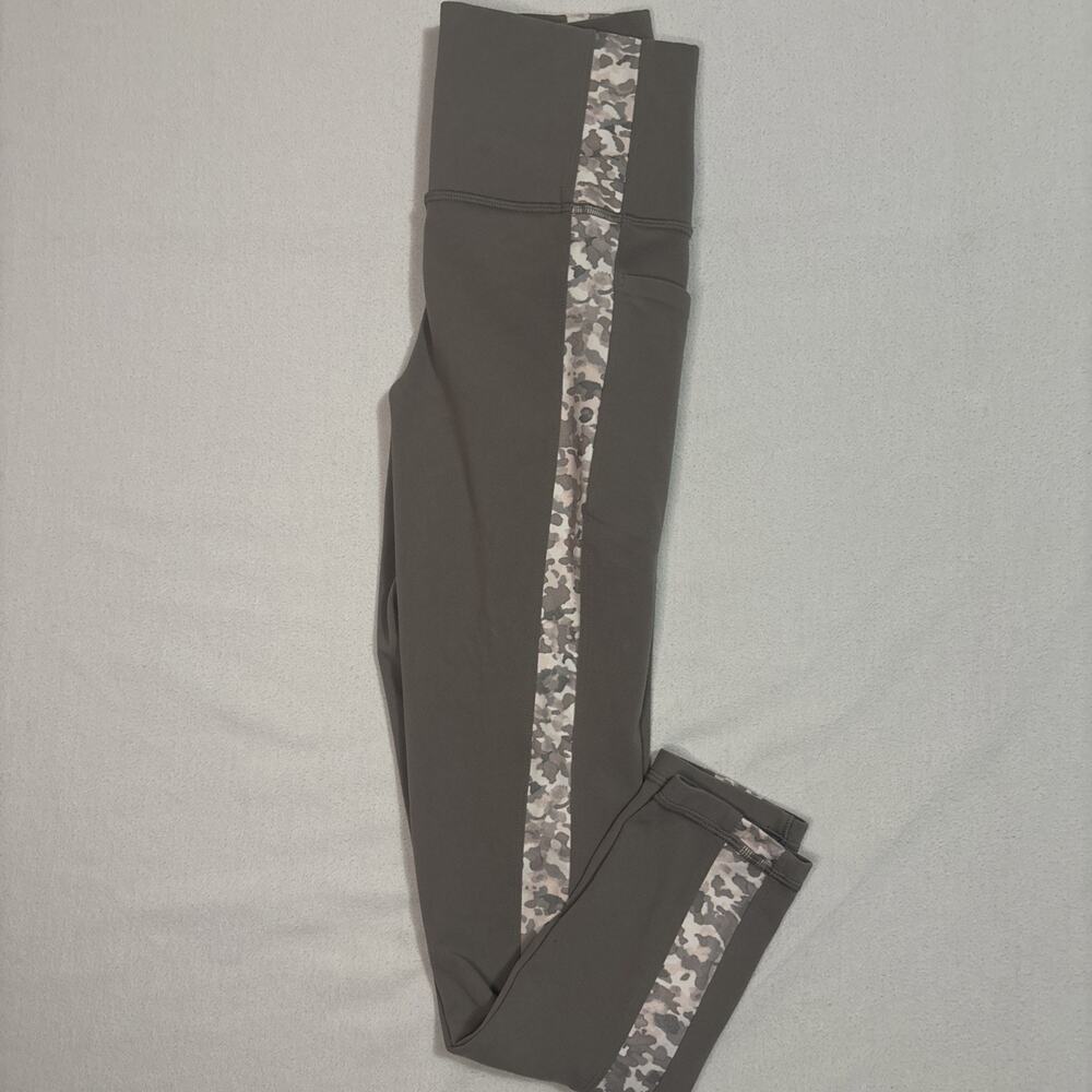 Athleta Leggings Beige Ankle Camouflage Print Size XS Womens
